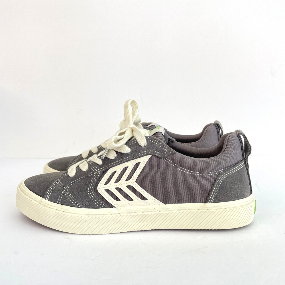 Cariuma Catiba Pro Grey Suede Canvas Skate Sneakers Mens 7.5 Womens 9 400807G17W